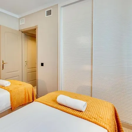 Apartment The Diamond Of Banus With Seaviews