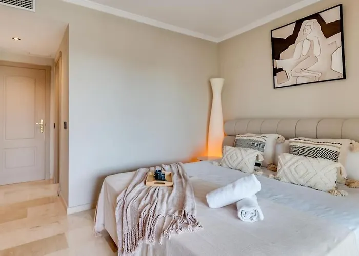 The Diamond Of Banus With Seaviews Apartament