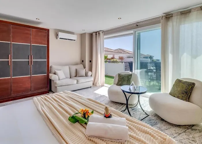 The Diamond Of Banus With Seaviews ماربيا