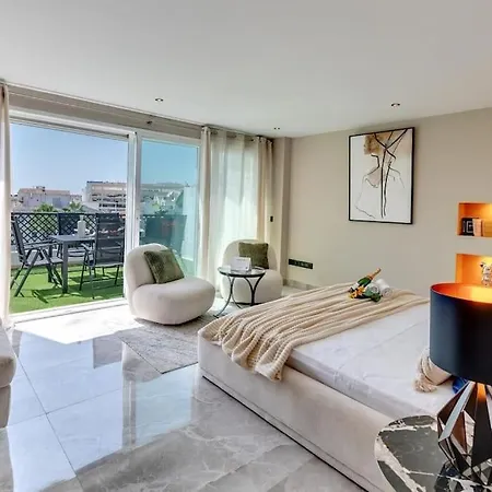 The Diamond Of Banus With Seaviews 公寓
